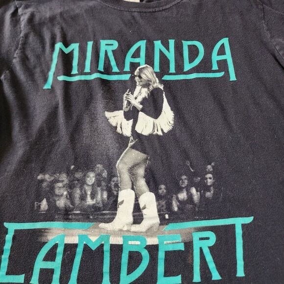 Gildan Miranda Lambert Liven Like Hippies Black Tshirt With Graphics Size Medium - Picture 2 of 5
